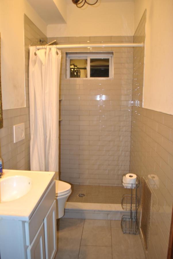 Ewr Airport Multilevel Guest House Room With 2-3 Beds ニューアーク エクステリア 写真